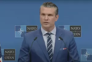 Глава Пентагона заявил, что Вашингтон добился от Панамы бесплатного прохода американских военных судов