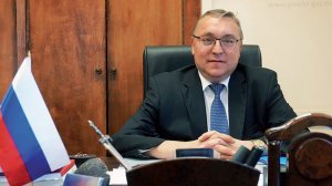 Посол РФ в Австрии назвал нелепой идею проводить в Вене переговоры по Украине. Дмитрий Любинский пояснил, что европейская страна «крепко вросла в антироссийскую парадигму»