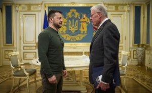 Экс-помощник главы Пентагона: Как Западу уйти с Украины и не потерять лицо?