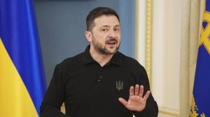 "Увязает и тонет". В Японии раскрыли, что случилось с Зеленским