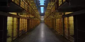 [Прихоть] Миф об Алькатрасе – приманка для таких же простаков, позёров и прожектёров как Трамп. Когда фильмы 50-летней давности на общественном TV становятся источником идей для политики