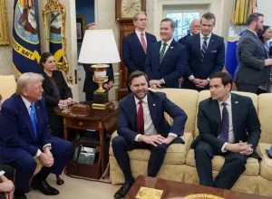 «США должны сказать, что это не наша война»: Вэнс заявил, что переговоры по Украине зашли в тупик