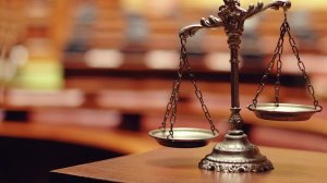 Петербуржец получил десять лет за попытку поджога здания ФСБ
