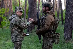 «Бунт офицеров»: Часть командиров бригад ВСУ требует отставки главкома Сырского