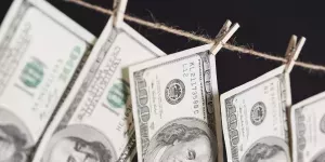 В США заговорили о дефолте. «Величайшая экономика» отжила свое. А что, если это гибель доллара? Spiked: пошлины Трампа могут стать катализатором гибели американской валюты