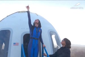 Российские космонавты назвали полет женской команды из США пиар-акцией