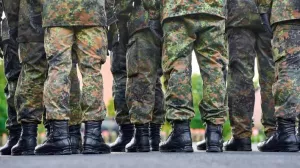 Бундесвер рассылает подросткам письма с призывами служить в немецкой армии, так как там «много привилегий»