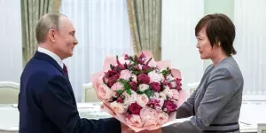 «Вдовья дипломатия». Вдову бывшего премьер-министра Японии Синдзо Абэ подослали Путину власти Японии. Она провалила миссию разыграть эмоциональную карту, Президент отказался обсуждать мирный договор