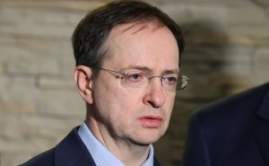 Мединский заявил о неожиданном переносе Киевом приемки тел и обмена 640 военнопленными по переданному первому списку категорий «раненые, тяжелобольные и молодежь»