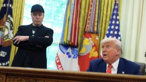 СМИ раскрыли, кто выигрывает от конфликта Трампа и Маска