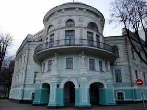 Музейные работники на востоке Украины прячут экспонаты от власти