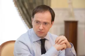 Мединский: нынешняя Россия намного меньше исторической, но это не навсегда
