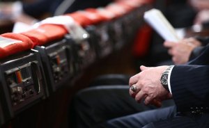 «А что санкции? Наша „элитка“ жить хуже не стала. Кто к власти ближе, тот в шоколаде»