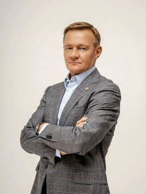 Старовойт сообщил, что к системе «ЭРА-ГЛОНАСС» подключили 12 млн автомобилей. Ежегодно показатель увеличивается на 1 млн, отметил министр транспорта РФ