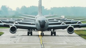 США перебросят авианосную группу на Ближний Восток