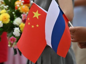 Россия получила суверенный кредитный рейтинг от китайского агентства CSCI Pengyuan — уже второй за месяц из КНР. Причем со стабильным прогнозом.