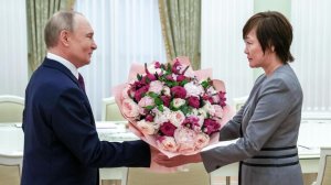 Вдова экс-премьера Японии заявила, что поговорила с Путиным благодаря мужу