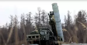 «Полный провал конкурента С-400»: в индийской прессе раскритиковали дебют китайского ЗРК HQ-9B на поле боя