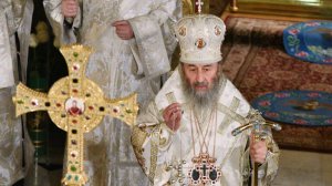 Украина лишила гражданства главу УПЦ митрополита Онуфрия
