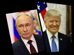 Ушаков рассказал, кто положил трубку первым — Трамп или Путин