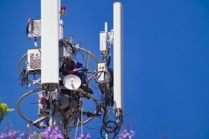 Русское быстро: в РФ вышли на сверхскорость 5G. Ученые создали и успешно испытали антенну, передающую со скоростью до 1 Гбит/с