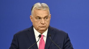"Примем Украину". Орбан выступил с неожиданным обращением к ЕС