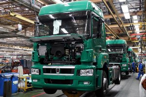 «КАМАЗ» сокращает производство и рабочую неделю из-за кризиса на рынке