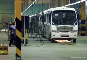 Павловский автобусный завод приостановил работу