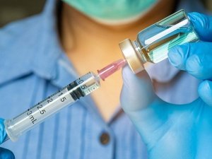 В ближайшие месяцы онкобольные в РФ получат новую вакцину от рака