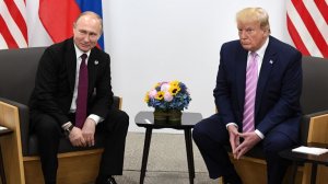 В Киеве заявили о панике на Украине из-за будущей встречи Путина и Трампа