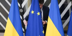Позерство стоит дорого. Большая политика оставила еврокарликов за бортом: они так и не осознали свою незначительность в конфликте на Украине