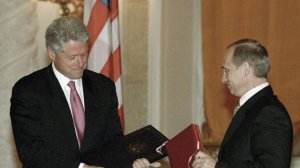 В США раскрыли, что Клинтон говорил Путину про НАТО