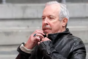 Даже трезубцы не помогли: Макаревич* сбежал с концерта в Батуми после трёх подсолнухов от поклонников