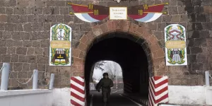 Примирилась с Баку и сблизилась с Вашингтоном… Сохранит ли Армения российскую базу на своей территории? Al Jazeera: военная база в Гюмри стала символом партнерства Армении с Россией
