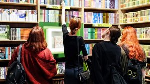 В Госдуме предложили ввести «Карту Достоевского» для покупки книг подростками