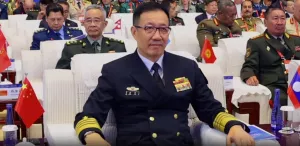 Мир скатывается к холодной войне - глава Минобороны КНР на Сяншаньском форуме