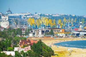 Новая Россия расширяет порт Мариуполя, строит жильё и дороги, перенимает опыт