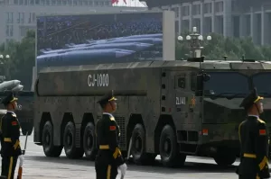 «Длинный меч» Китая: ракета CJ-1000 способна достать до любой базы США в регионе
