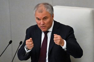 Володин: трудовым мигрантам не нужно разрешать привозить в Россию семьи
