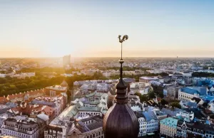 «Где русские туристы?»: жители Риги жалуются, что центр столицы для них закрыт