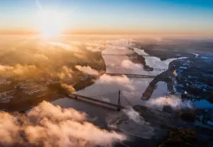 «Лишь бы не русские»: латыши вымирают, из-за лени отдавая страну индийцам