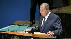 Лавров обратил внимание на дальность полета упавших в Польше БПЛА