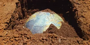 Яцковский предвещает конец человечества. Но прежде Польша покроет себя позором, а "президент станет Иудой"