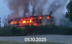 Даже не тушили: В Запорожье после ночной атаки сгорел корпус «Мотор Сич»