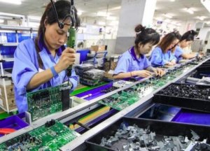 Запад начал передел собственности: чужие заводы — теперь наши!