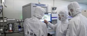 Китай сообщил о прорыве в разработке двумерных флэш-чипов