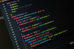 Больше никакой латиницы. Россияне перекроили популярнейший язык программирования, чтобы писать программы на русском