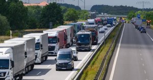 Литва пожинает плоды: Белоруссия отказала в просьбе пустить литовские фуры домой