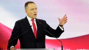 Польша помогает украинским беженцам последний год, заявил Навроцкий