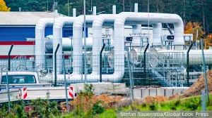 Германия не смогла отказаться от оплаты российского СПГ